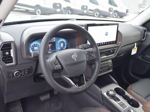 New 2025 Ford Bronco Sport Outer Banks image 17