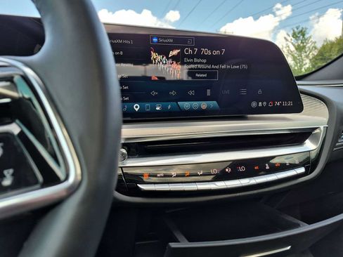 Used 2024 Cadillac Lyriq Luxury RWD image 29