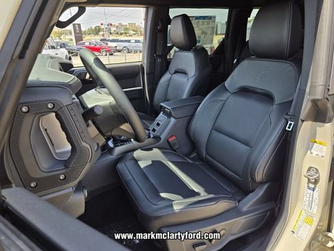 New 2026 Ford Bronco Outer Banks w/ Sasquatch Package AWD/4WD image 9