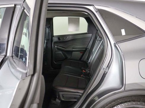 Used 2023 Ford Escape Active w/ Cold Weather Package FWD image 31