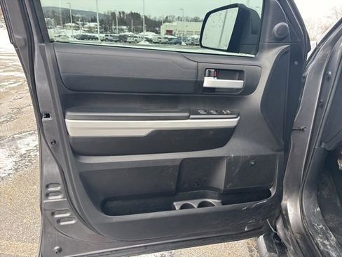 Used 2021 Toyota Tundra Limited w/ Limited Premium Package image 39