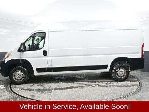 Used 2025 RAM ProMaster 2500 w/ Convenience Group image 8