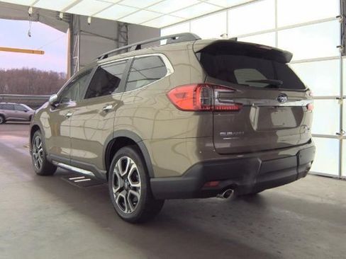 Used 2023 Subaru Ascent Touring image 2