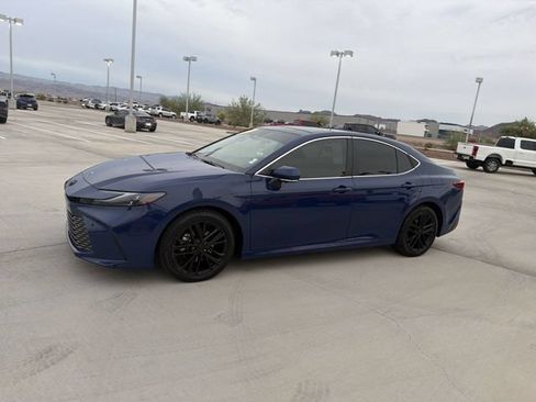 Used 2026 Toyota Camry XLE w/ Premium Plus Package FWD image 8