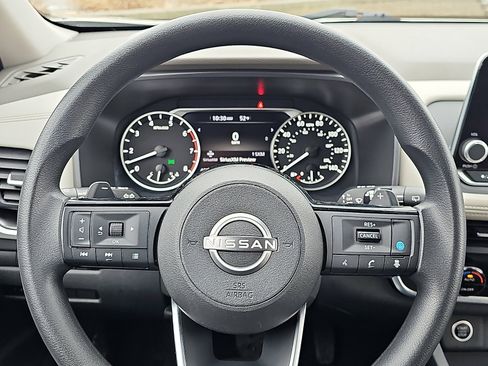 Certified 2023 Nissan Rogue SV image 19