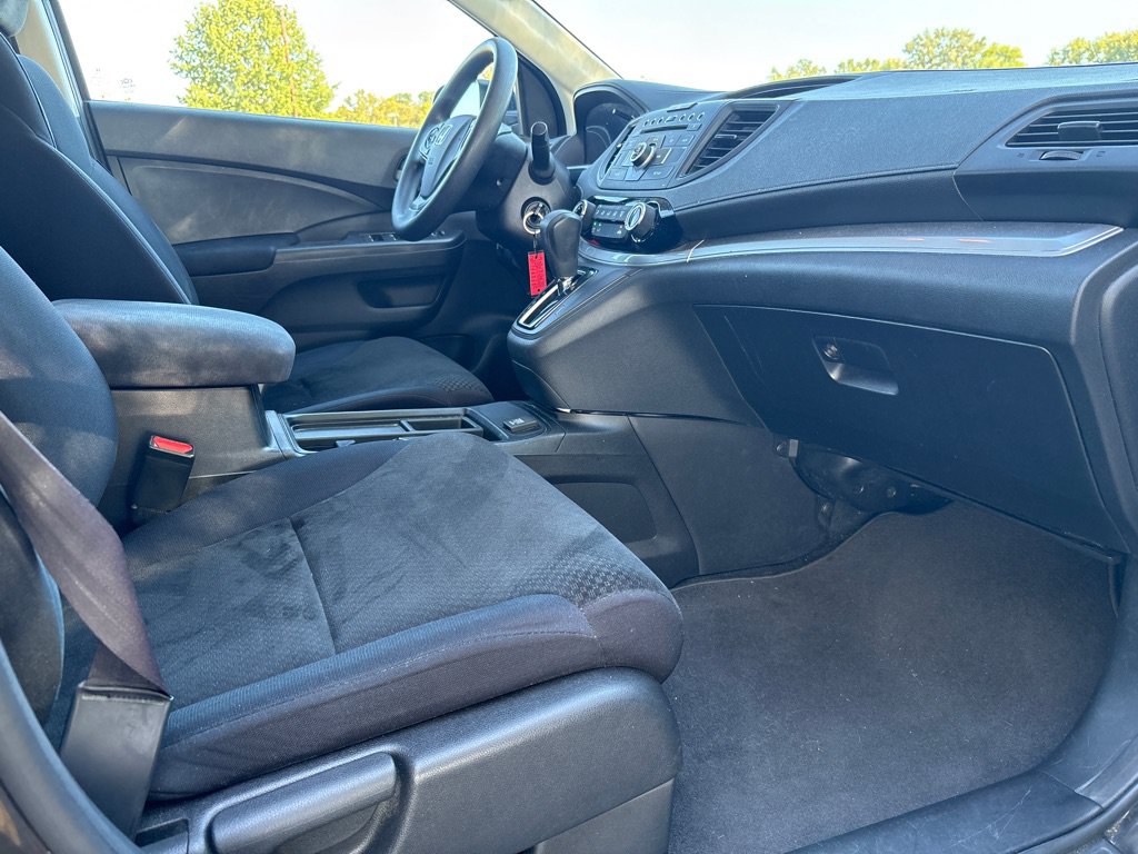 Used 2015 Honda CR-V LX image 28