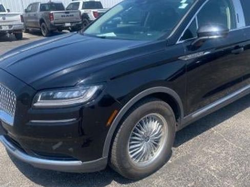 Used 2022 Lincoln Nautilus Reserve FWD image 1