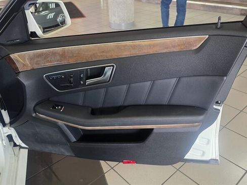 Used 2012 Mercedes-Benz E 350 4MATIC Sedan image 28