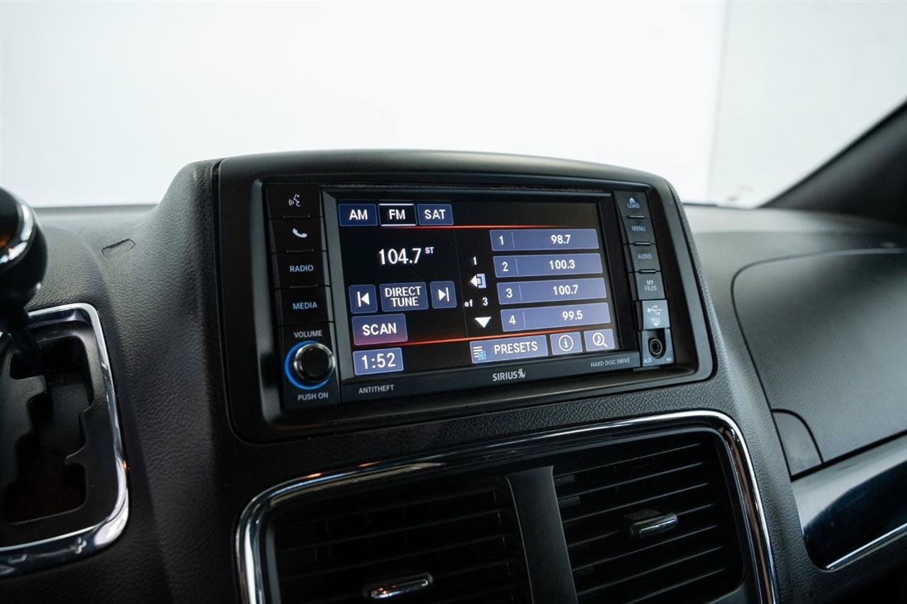 Used 2019 Dodge Grand Caravan SXT FWD image 20