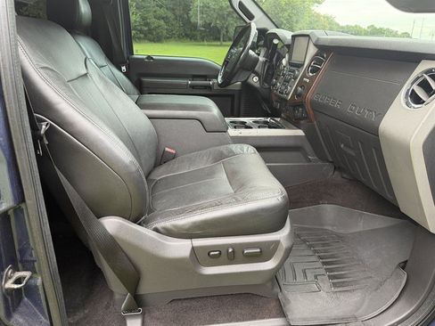 Used 2015 Ford F250 Lariat w/ Lariat Ultimate Package AWD/4WD image 13