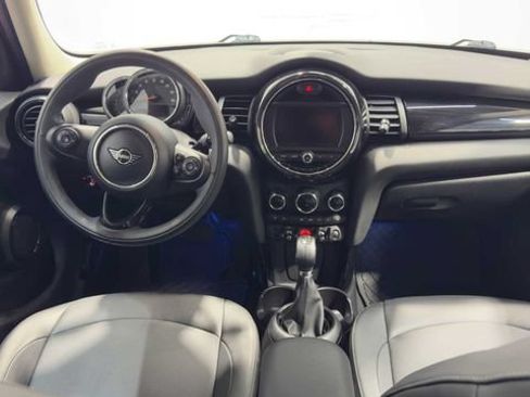 Used 2019 MINI Cooper 4-Door Hardtop w/ Signature Upholstery Package FWD image 16