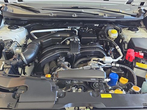 Used 2025 Subaru Crosstrek 2.0i Premium image 27