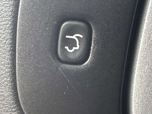 Used 2014 Jeep Cherokee Latitude w/ Comfort/Convenience Group image 15