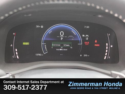 Used 2025 Toyota Camry SE image 9