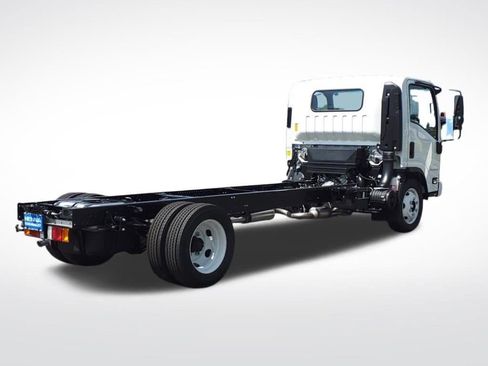 New 2024 Chevrolet Low Cab Forward RWD image 4
