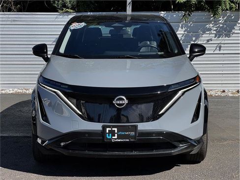 Used 2024 Nissan Ariya AWD image 7