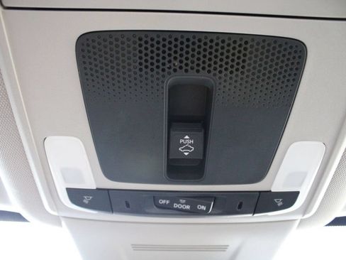 Used 2024 Honda CR-V EX image 32
