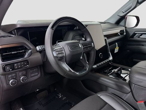 New 2026 GMC Yukon XL Denali w/ Denali Reserve Package AWD/4WD image 9