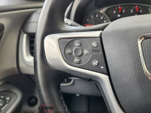 Used 2024 GMC Terrain SLT FWD image 30