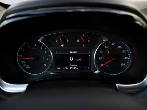 Used 2023 Chevrolet Traverse RS AWD/4WD image 4