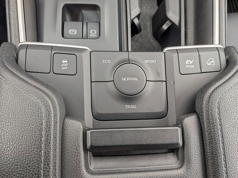 Certified 2024 Toyota Grand Highlander XLE image 17