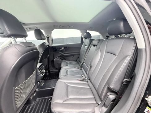 Used 2018 Audi Q7 3.0T Prestige w/ Prestige Package AWD/4WD image 28