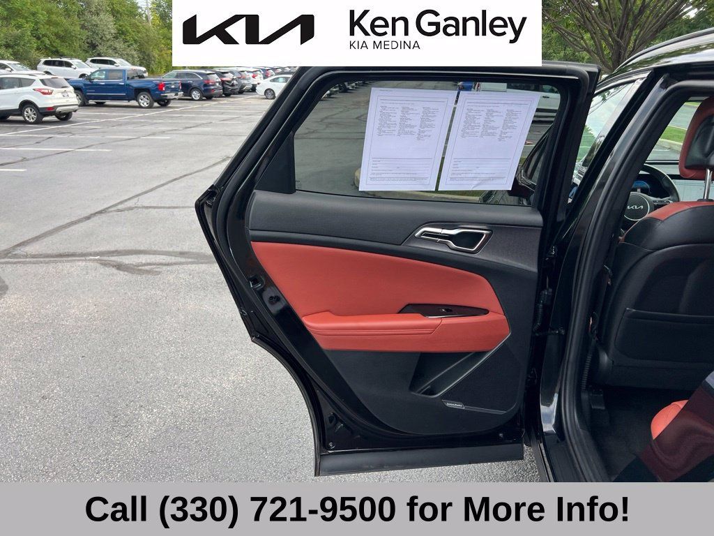 Certified 2024 Kia Sportage SX AWD/4WD image 44