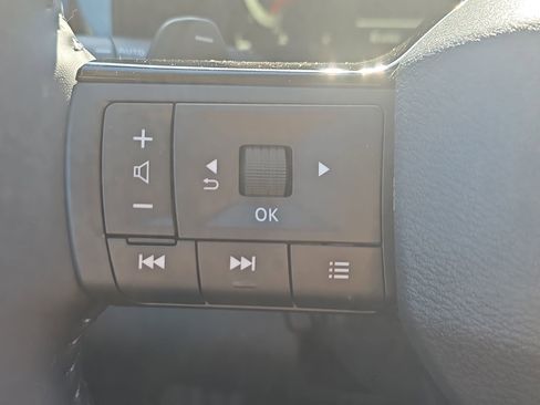 New 2026 Nissan Pathfinder Platinum w/ Cargo Package FWD image 17