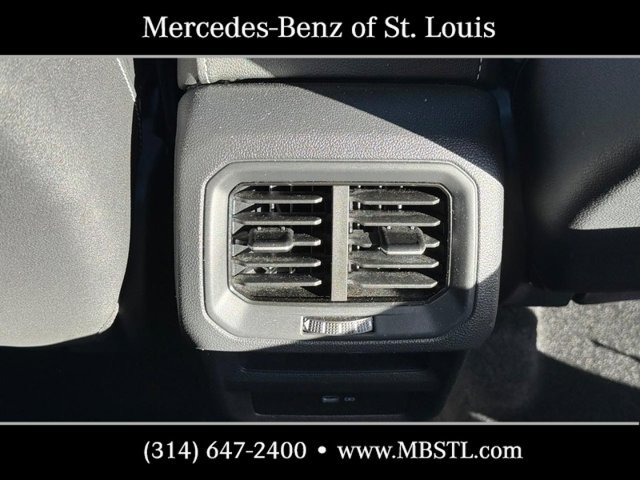 Used 2024 Volkswagen Taos SE w/ Panoramic Sunroof Package FWD image 16