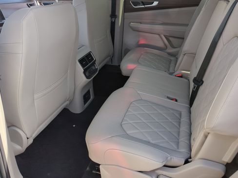 New 2026 Volkswagen Atlas SEL Premium R-Line image 17