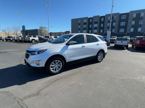 Used 2021 Chevrolet Equinox LT image 4