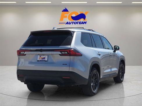 New 2026 Toyota Grand Highlander XLE image 4