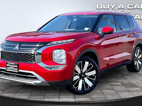 Used 2025 Mitsubishi Outlander SE AWD/4WD image 12