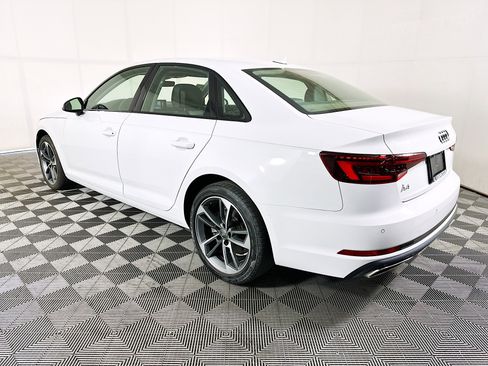 Used 2019 Audi A4 2.0T Premium image 5