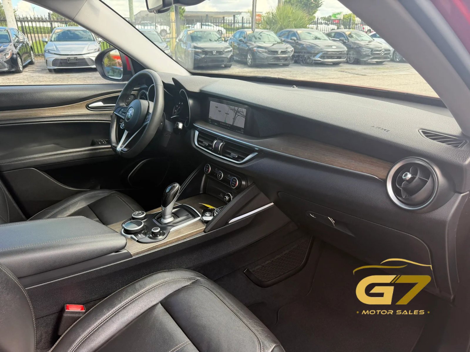 Used 2018 Alfa Romeo Stelvio Ti AWD/4WD image 16