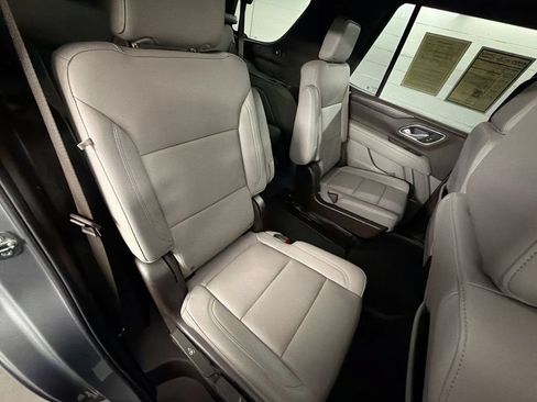 Used 2024 Chevrolet Tahoe Z71 w/ Luxury Package AWD/4WD image 27