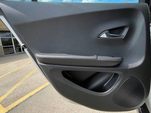 Used 2014 Chevrolet Volt Premium w/ Premium Trim Package FWD image 33