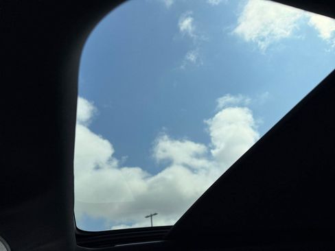 New 2026 Cadillac Vistiq Luxury image 17