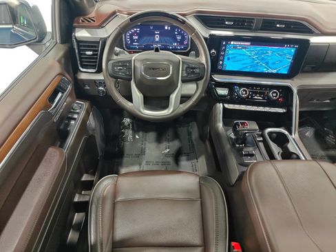 Used 2023 GMC Sierra 1500 Denali AWD/4WD image 4