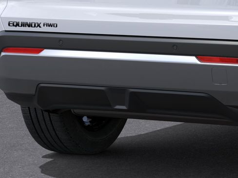 New 2026 Chevrolet Equinox LT AWD/4WD image 16