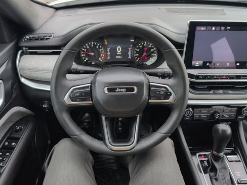 Used 2023 Jeep Compass Latitude w/ Convenience Group image 27