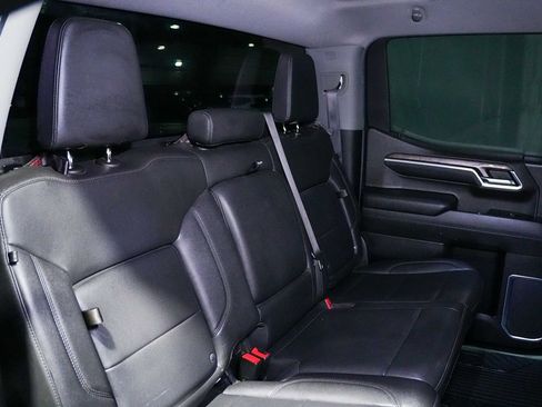 Used 2022 Chevrolet Silverado 1500 LTZ AWD/4WD image 31