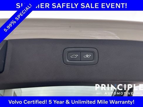 Certified 2023 Volvo XC90 B5 Plus AWD/4WD image 16