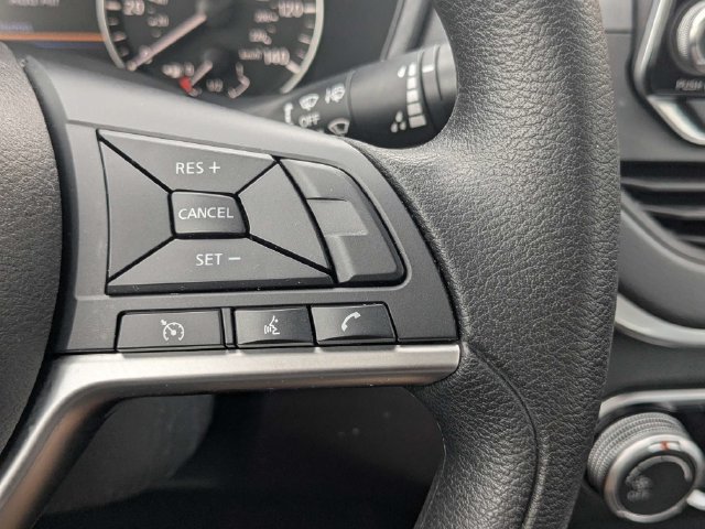 Used 2022 Nissan Altima 2.5 SV FWD image 24