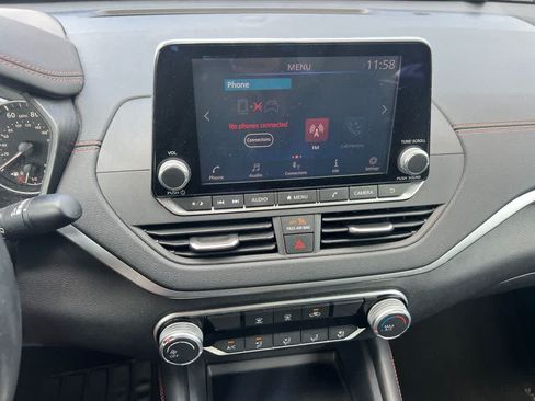 Used 2020 Nissan Altima 2.5 SR FWD image 29
