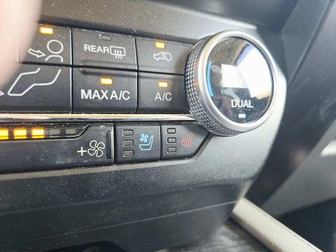 Used 2021 Ford Expedition Limited AWD/4WD image 29