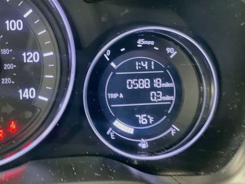 Used 2022 Honda HR-V LX image 13