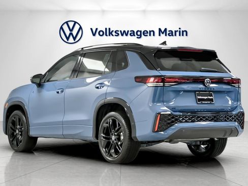 New 2026 Volkswagen Tiguan SE R-Line image 3