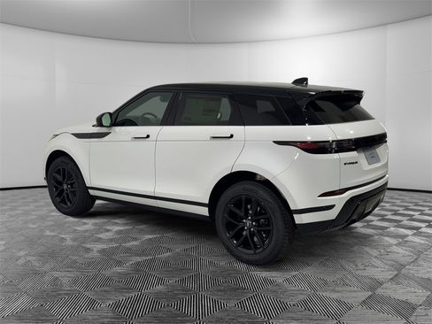 New 2026 Land Rover Range Rover Evoque S image 3
