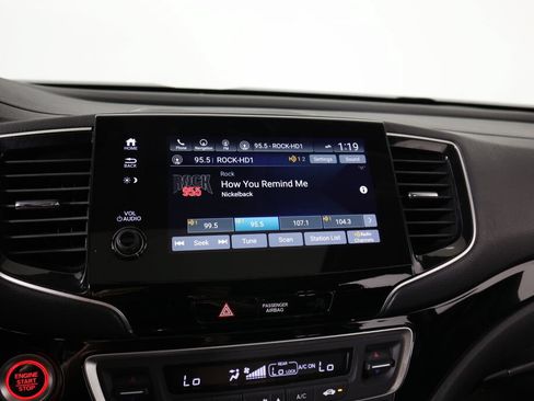 Used 2019 Honda Pilot Touring image 37